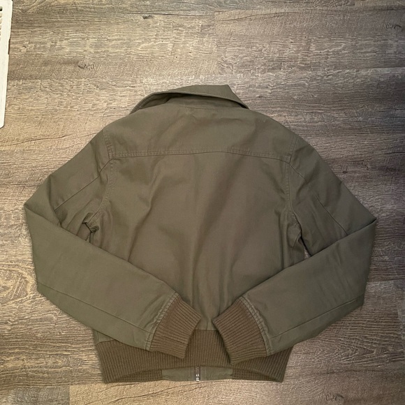 ❌SOLD❌ Aritzia Sunday Best Ainsley Bomber Jacket - Picture 2 of 7